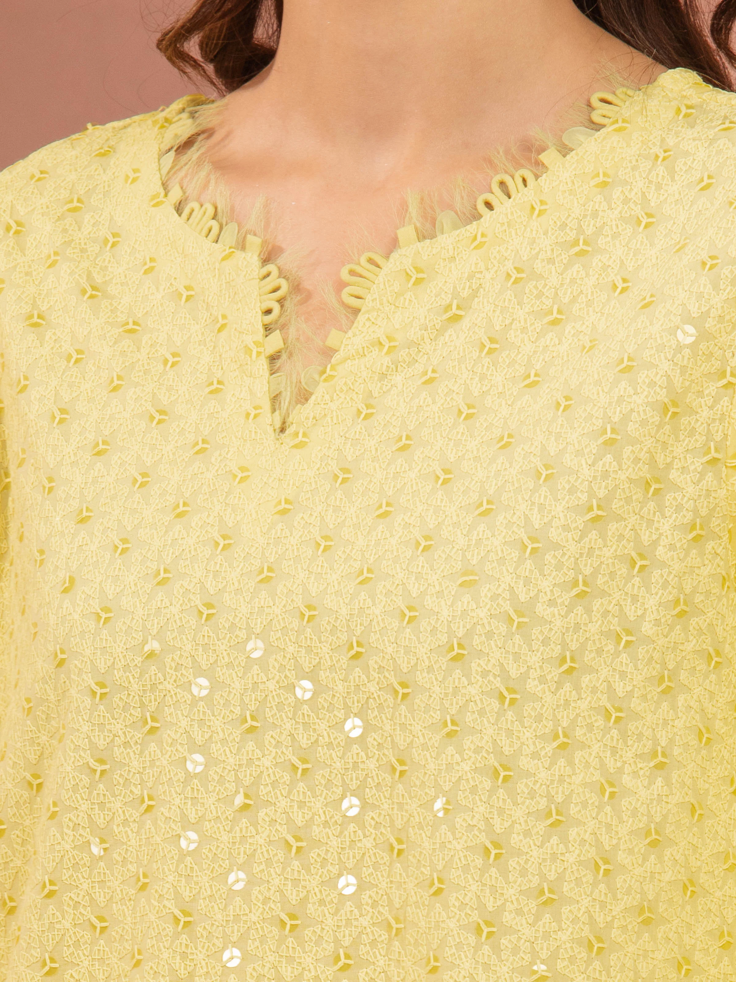 Unstitched Embroidered Cambric Suit - EWU5V2-31826-3P - Image 3
