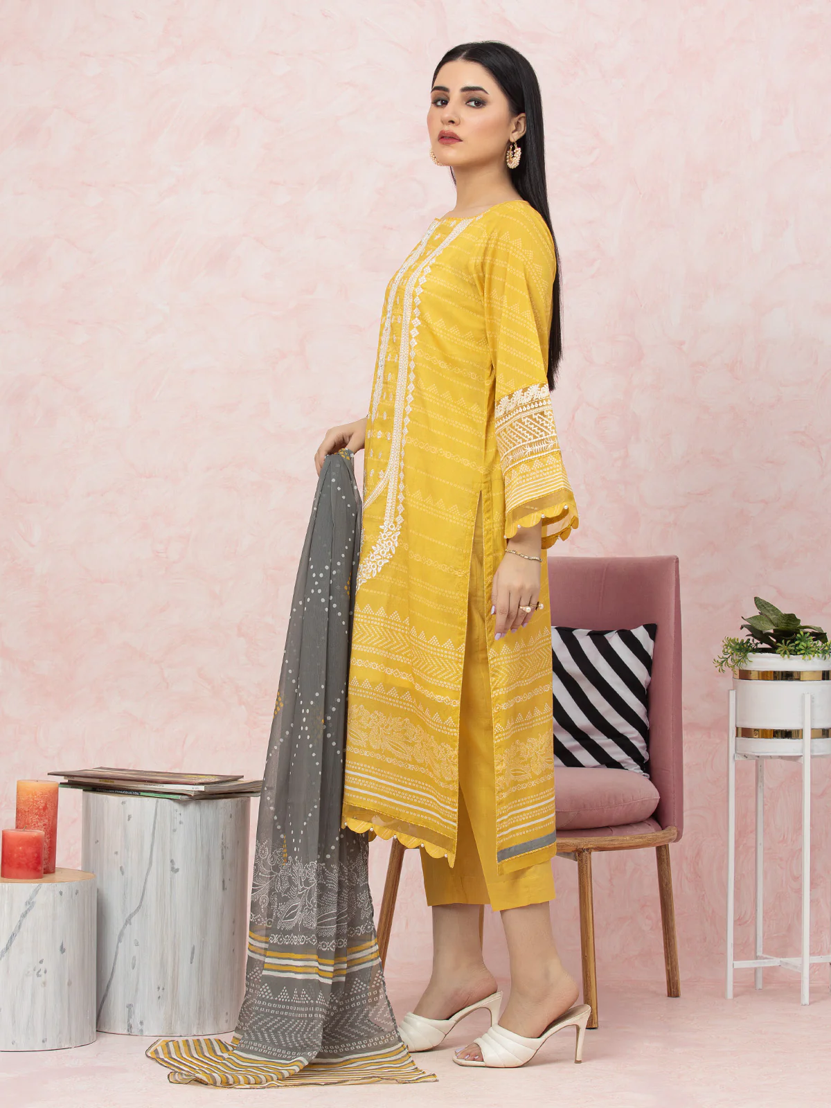 Unstitched Embroidered Lawn Shirt - EWU22V1-26548S - Image 5