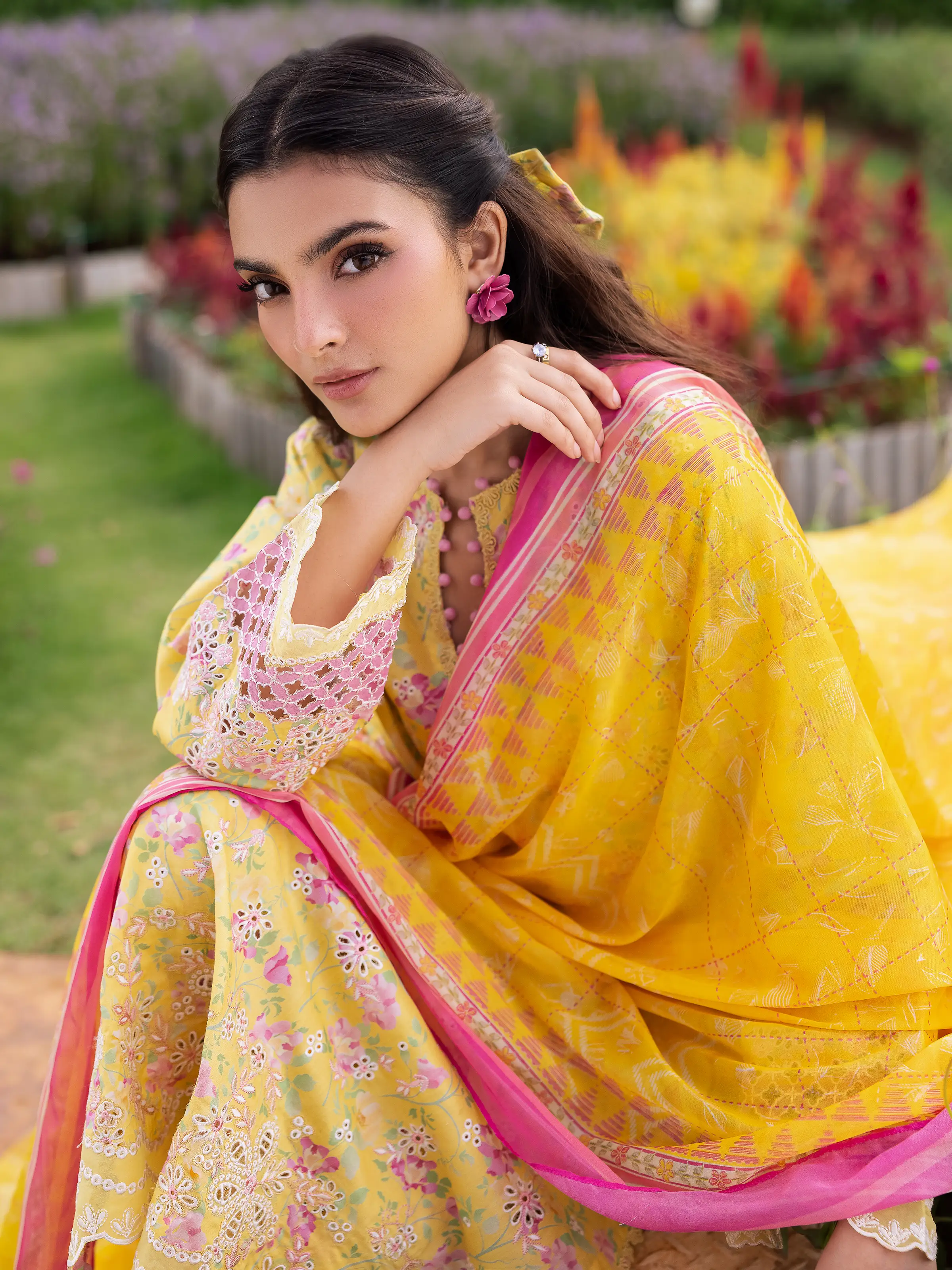 Unstitched Embroidered Lawn Suit - EWU5V1-31441-3P - Image 3