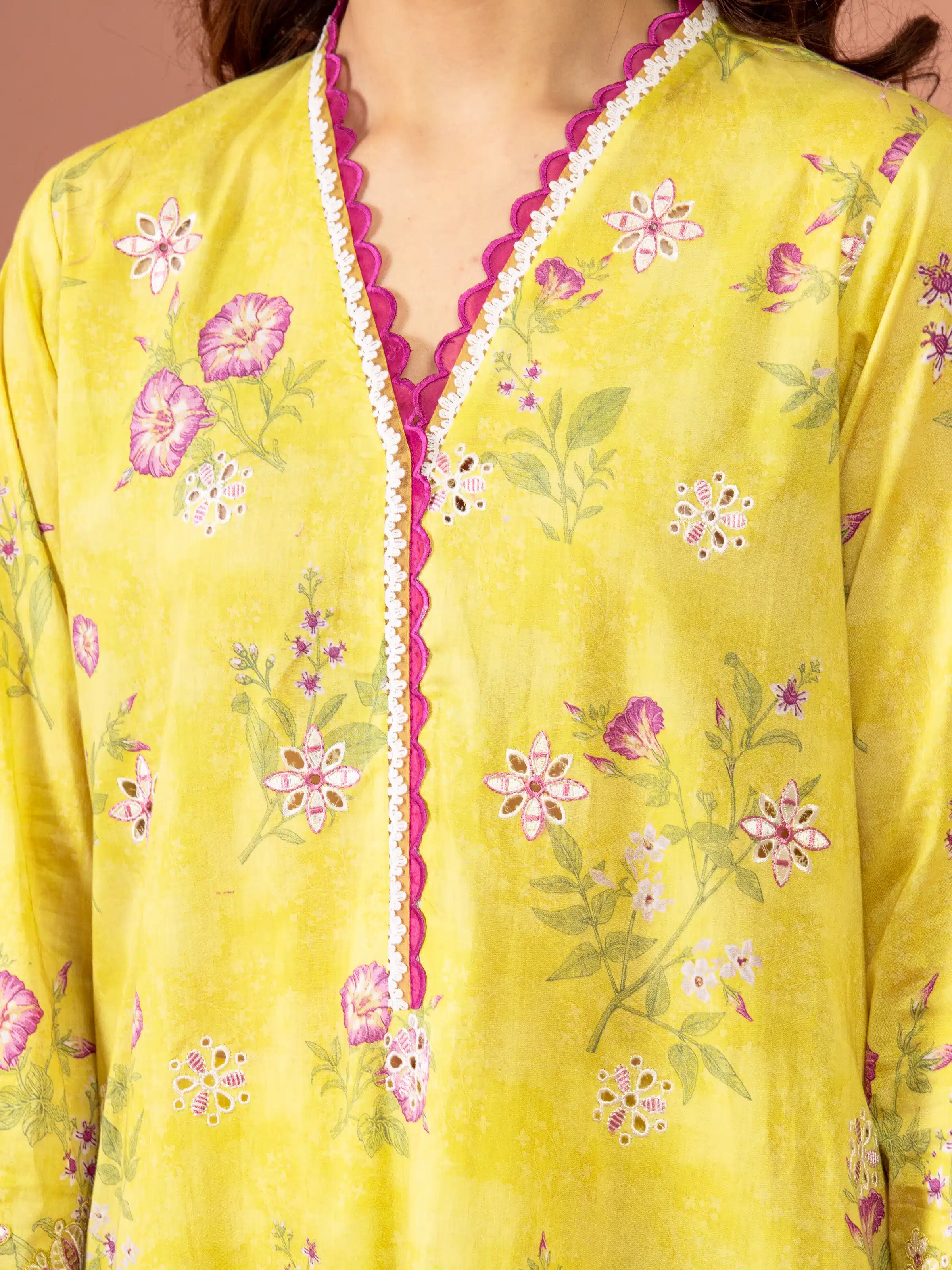 Unstitched Embroidered Lawn Suit - EWU5V1-31493-3P - Image 4