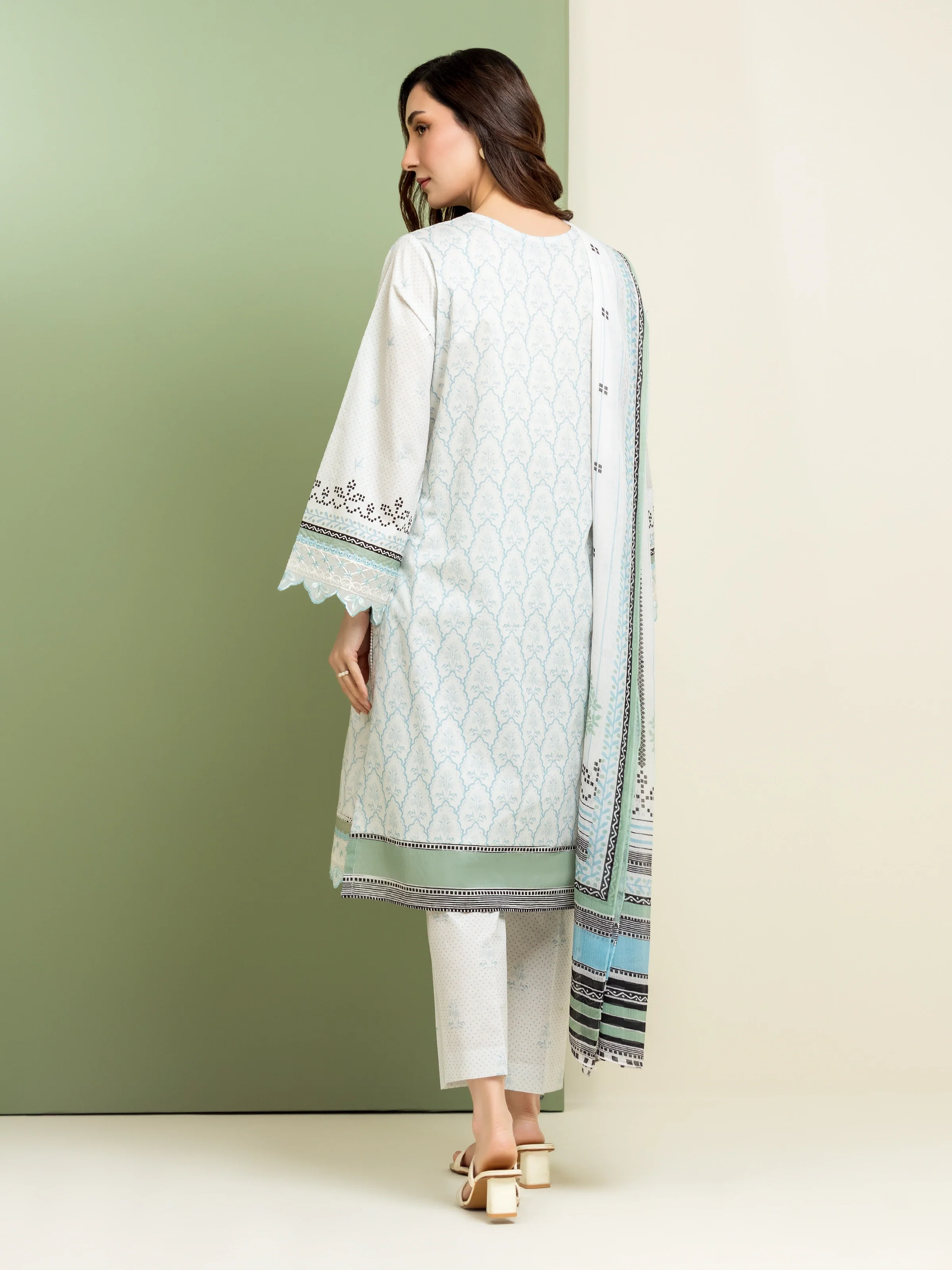 Unstitched Embroidered Lawn Suit - EWU5V1-31322-3P - Image 3