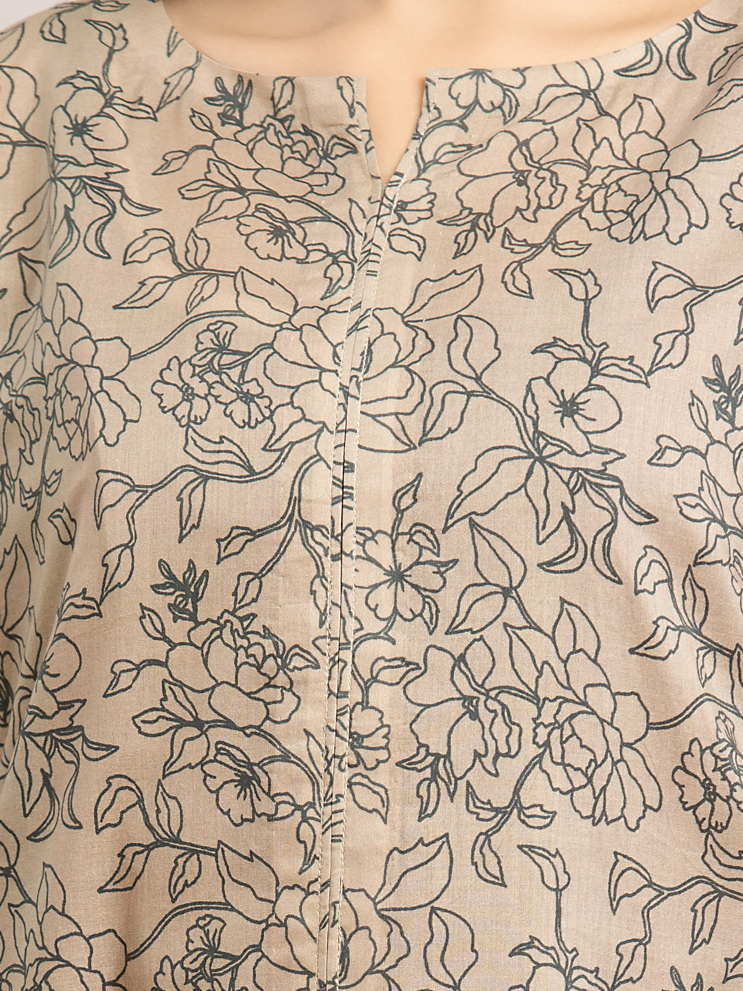 Unstitched Printed Khaddar Suit - EWU24M2-186 - Image 5
