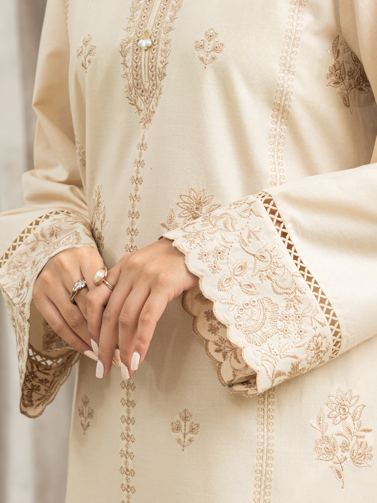 Unstitched Embroidered Cambric Suit - EWU24V2-28629-3P - Image 4