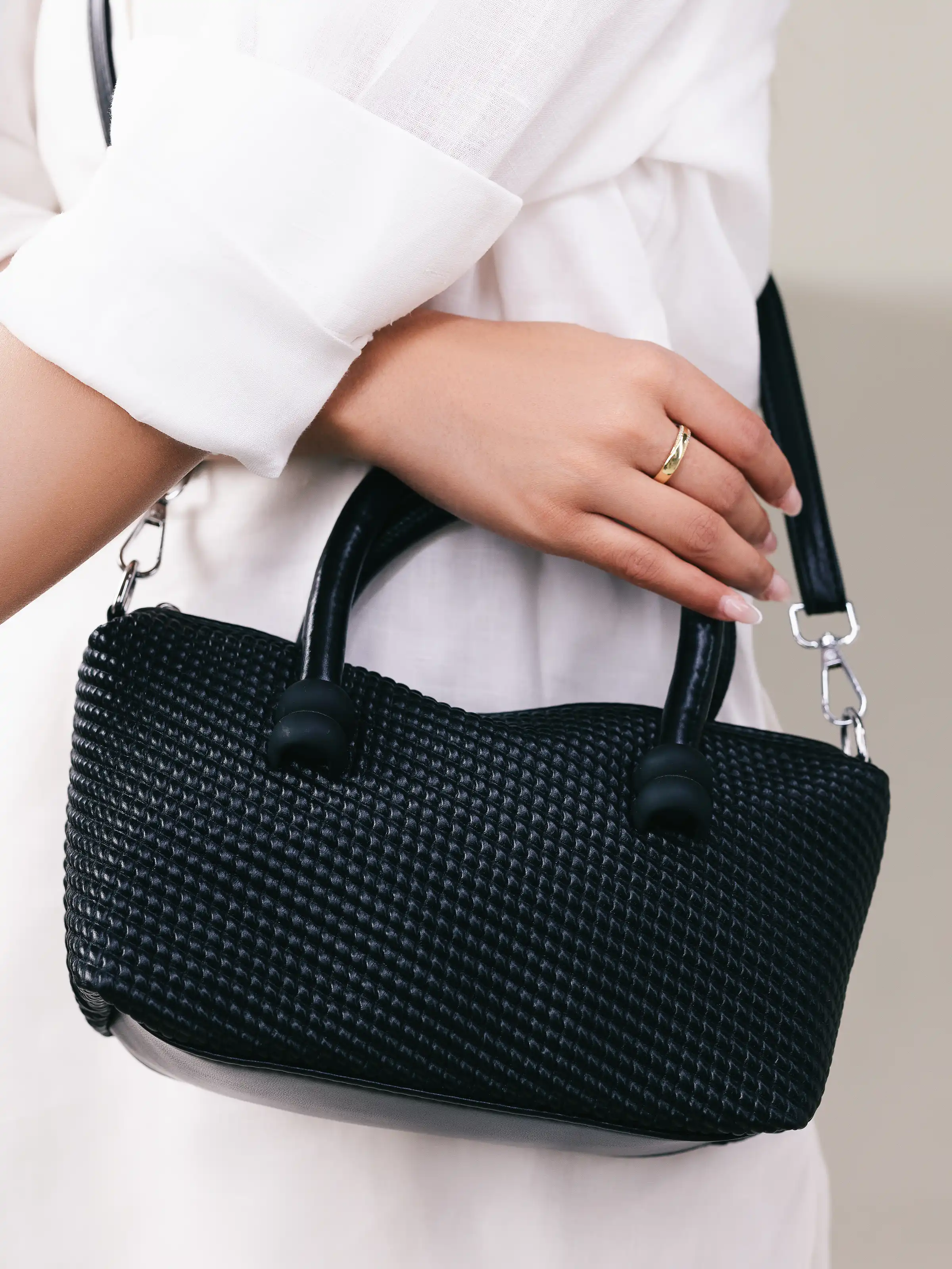 Black Crossbody Bag - EAWHB5-015 - Image 2