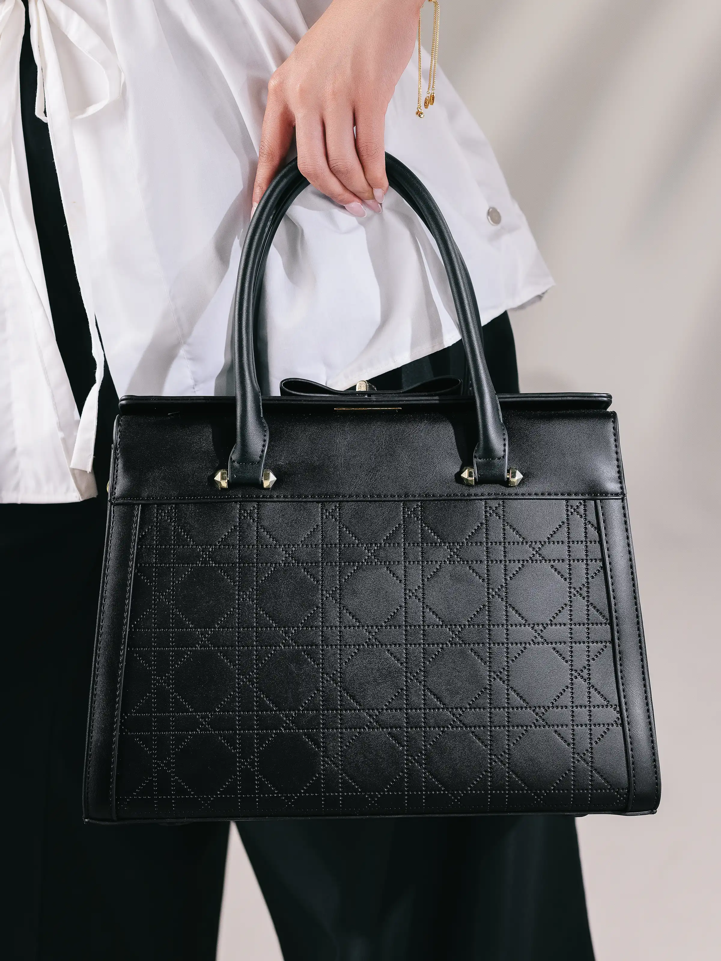 Black Hand Bag - EAWHB5-019 - Image 3