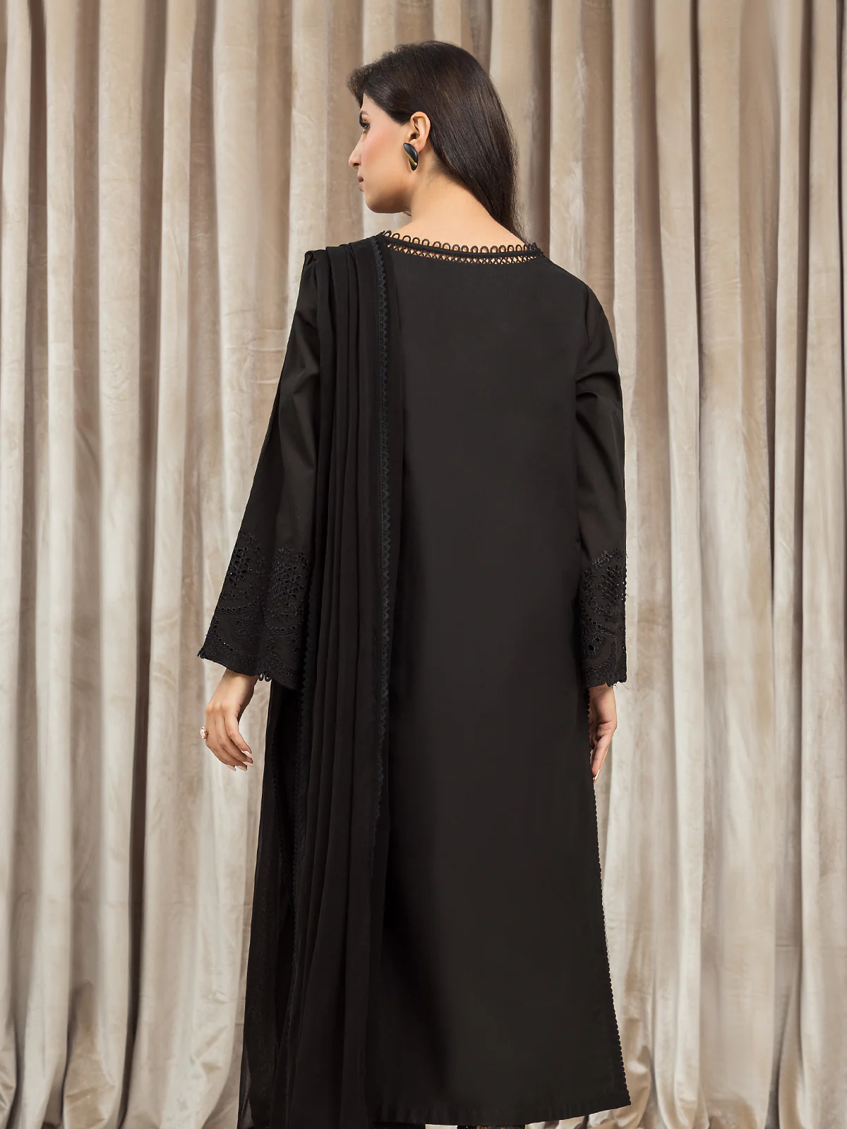 Unstitched Embroidered Cambric Suit - EWU24V2-30155-3P - Image 2