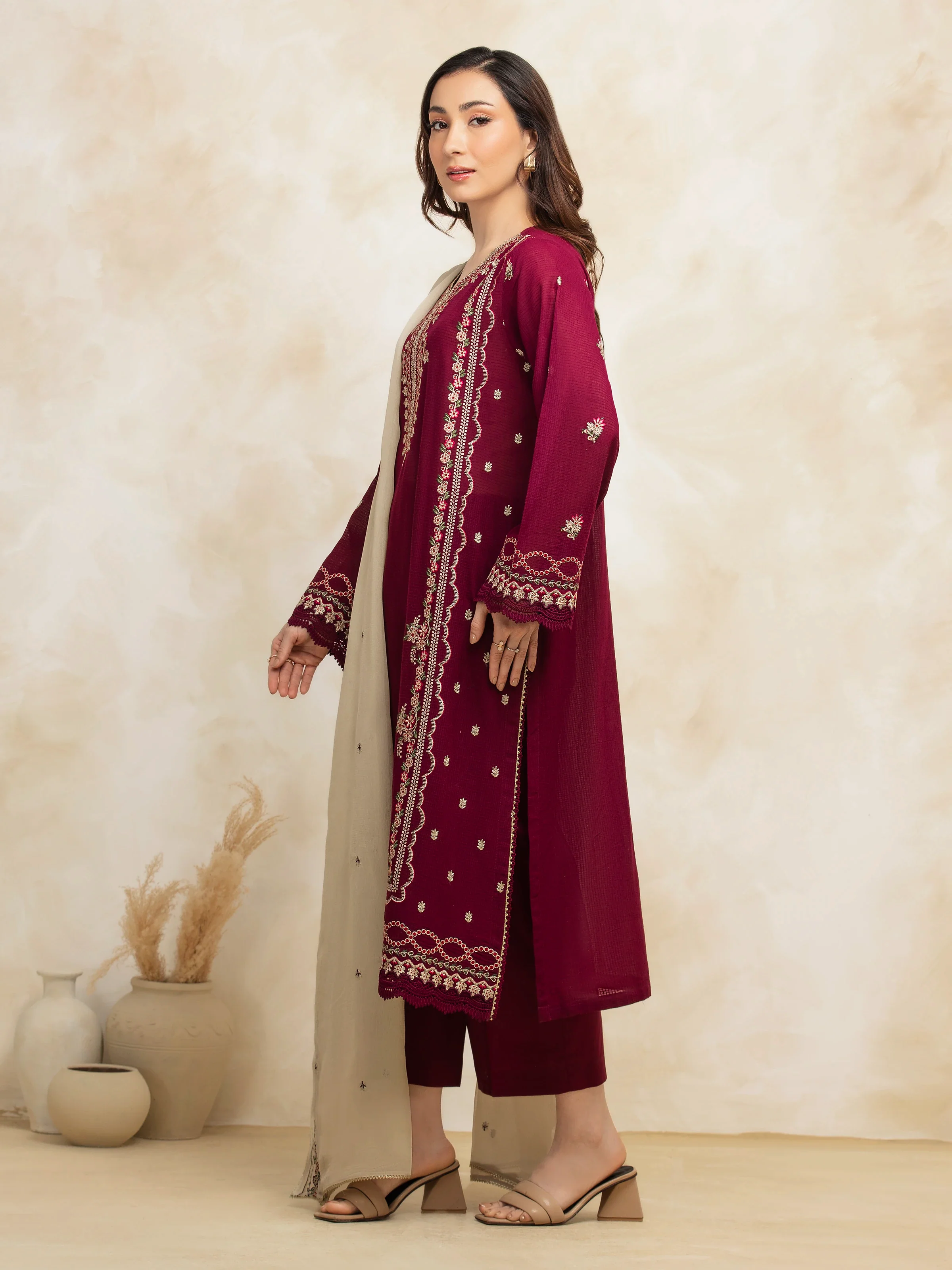Unstitched Embroidered Lawn Suit - EWU5V1-31235-3P - Image 3