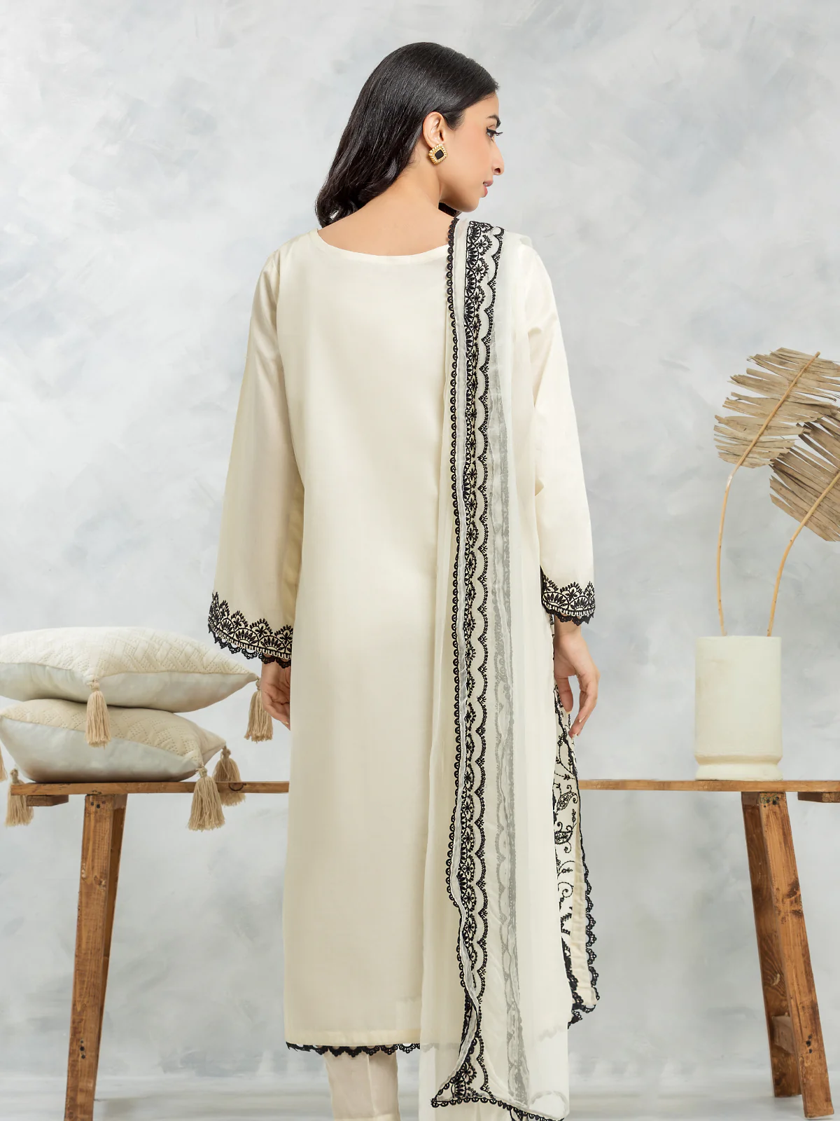 Unstitched Embroidered Cambric Suit - EWU24V2-28627-3P - Image 4