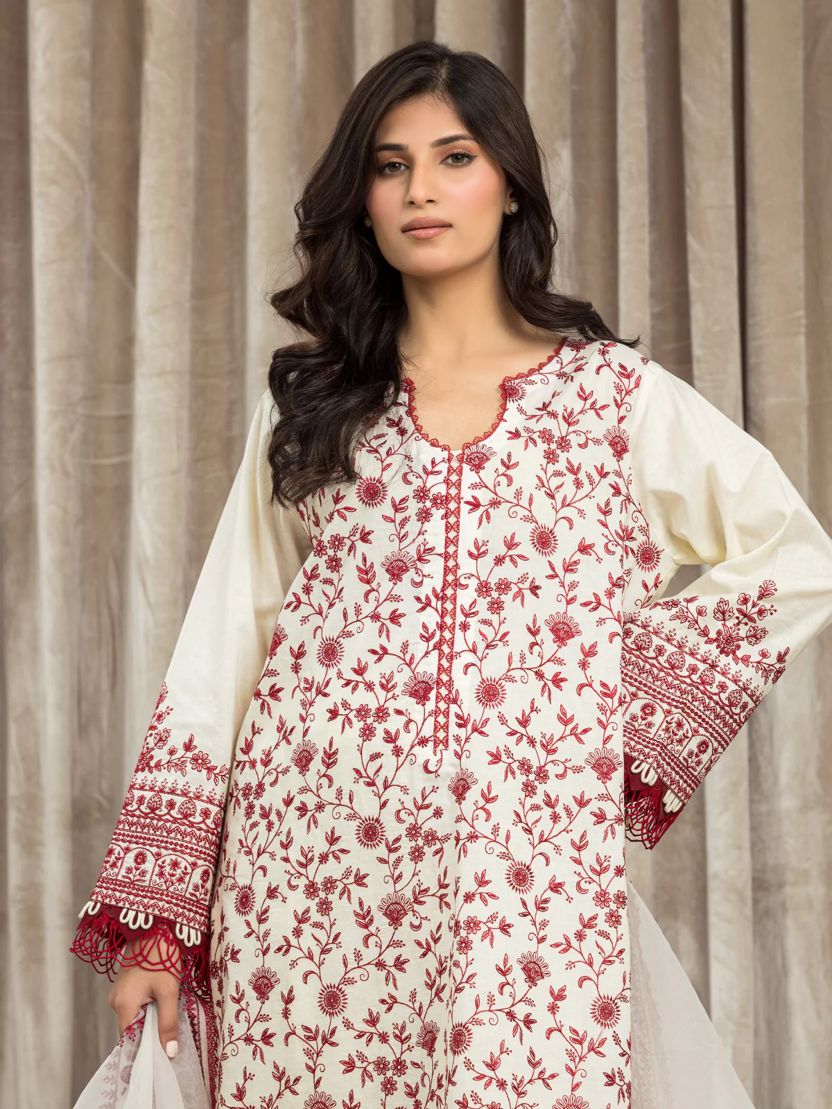Unstitched Embroidered Cambric Suit - EWU24V2-30111-3P - Image 2