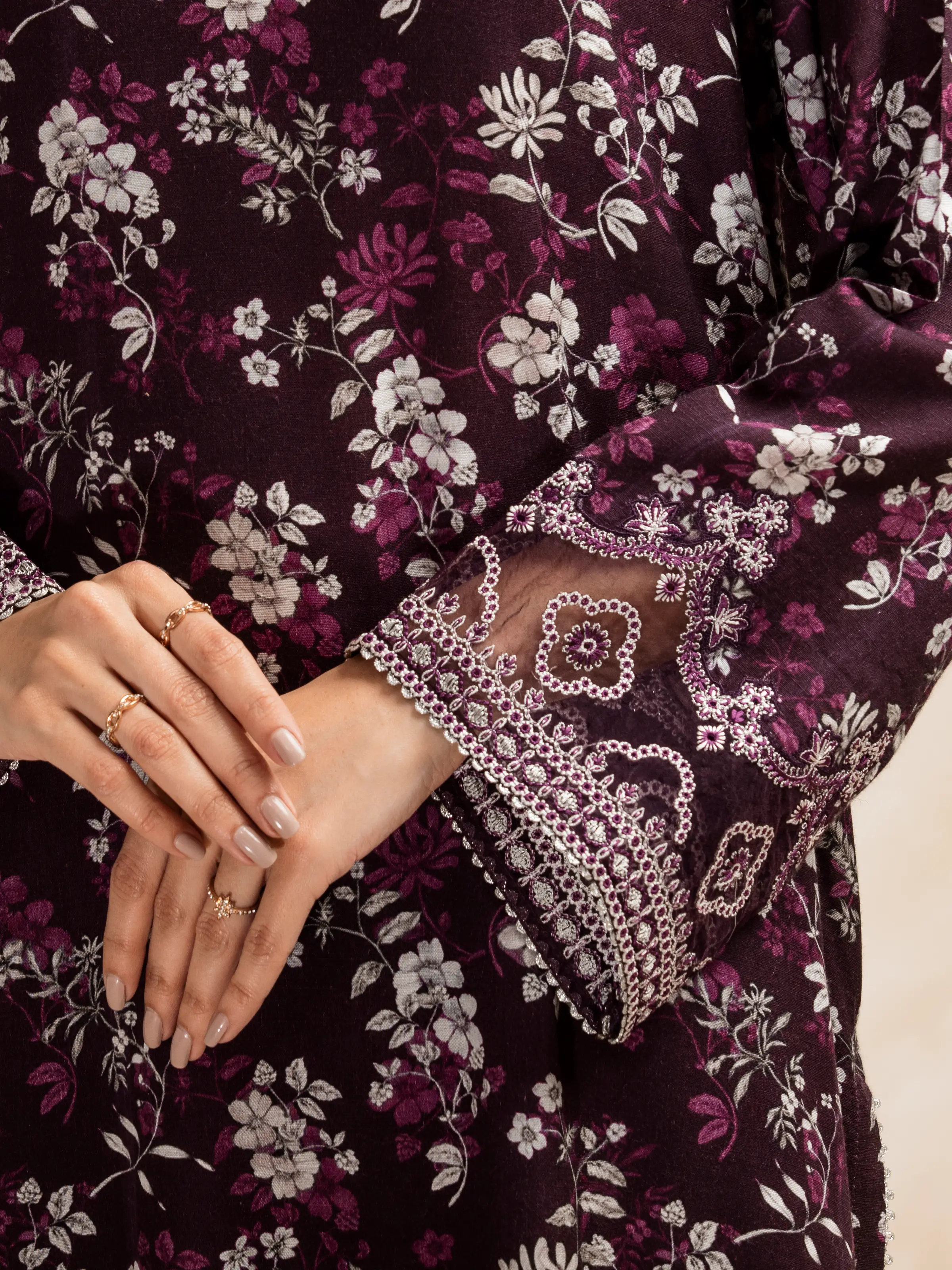 Unstitched Embroidered Raw Silk Suit - EWU5V16-30223-3P - Image 4