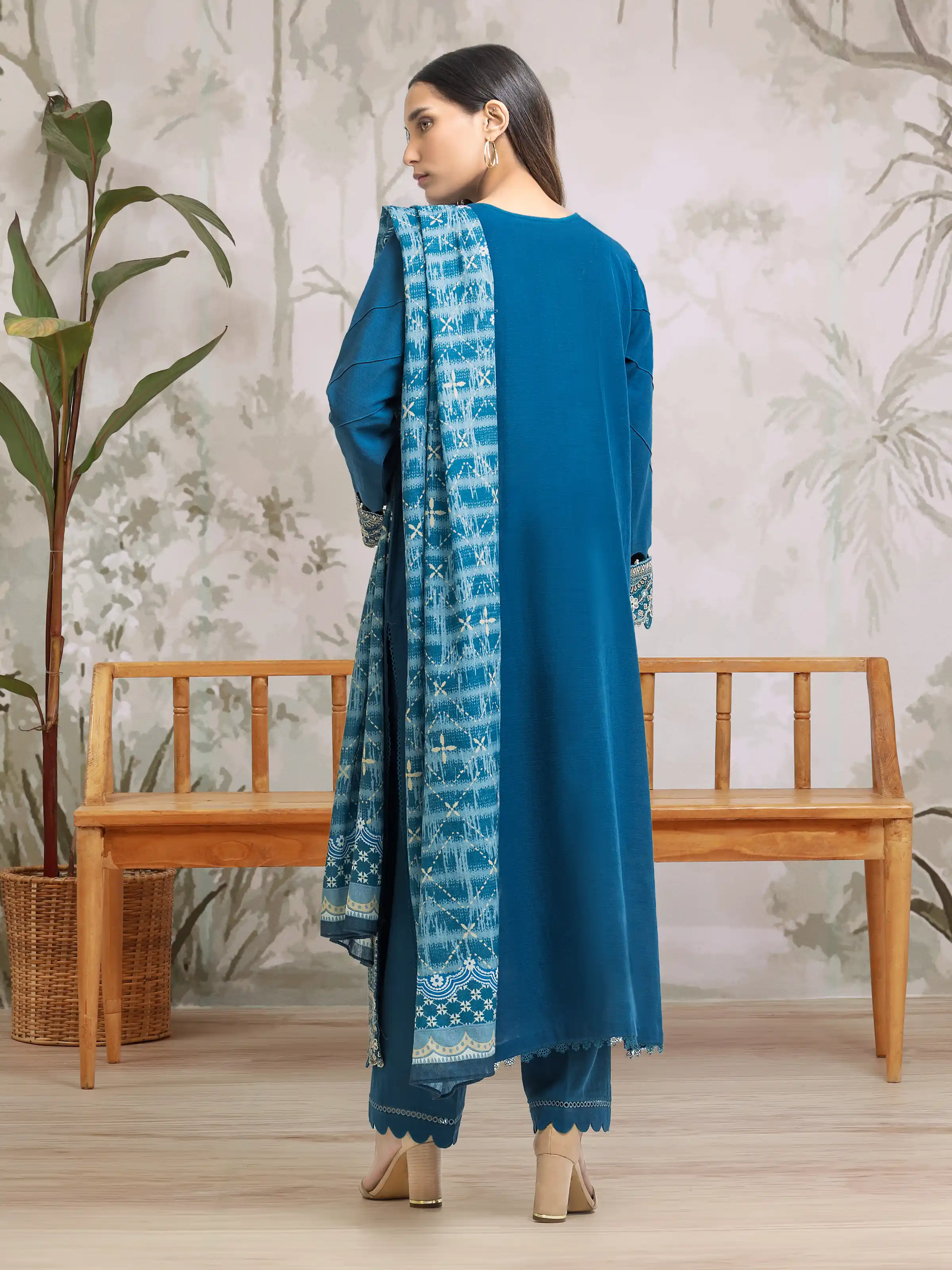 Unstitched Embroidered Khaddar Suit - EWU24V11-30310-3P - Image 2
