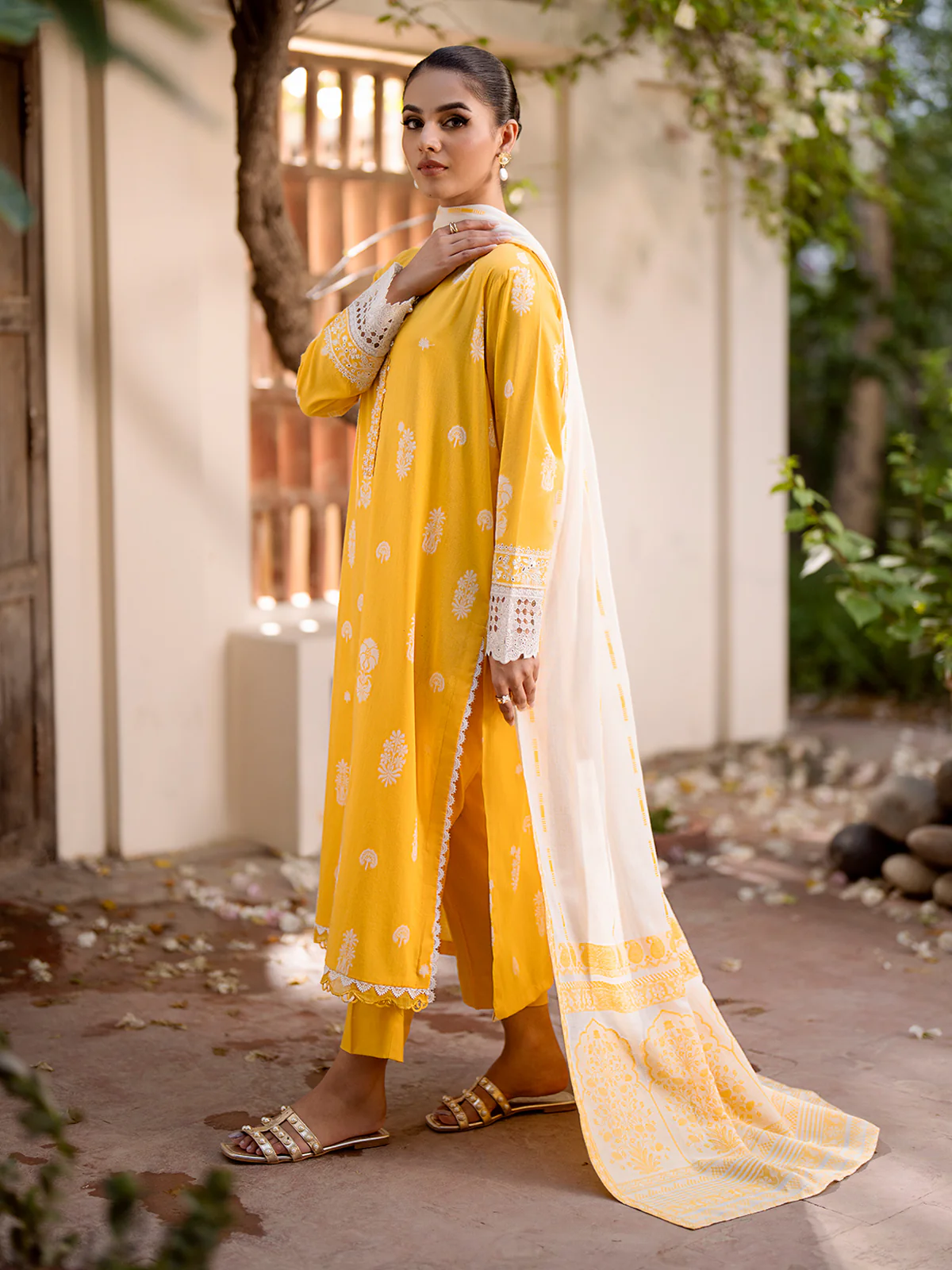 Unstitched Embroidered Jacquard Suit - EWU24V3-30050-3P - Image 8