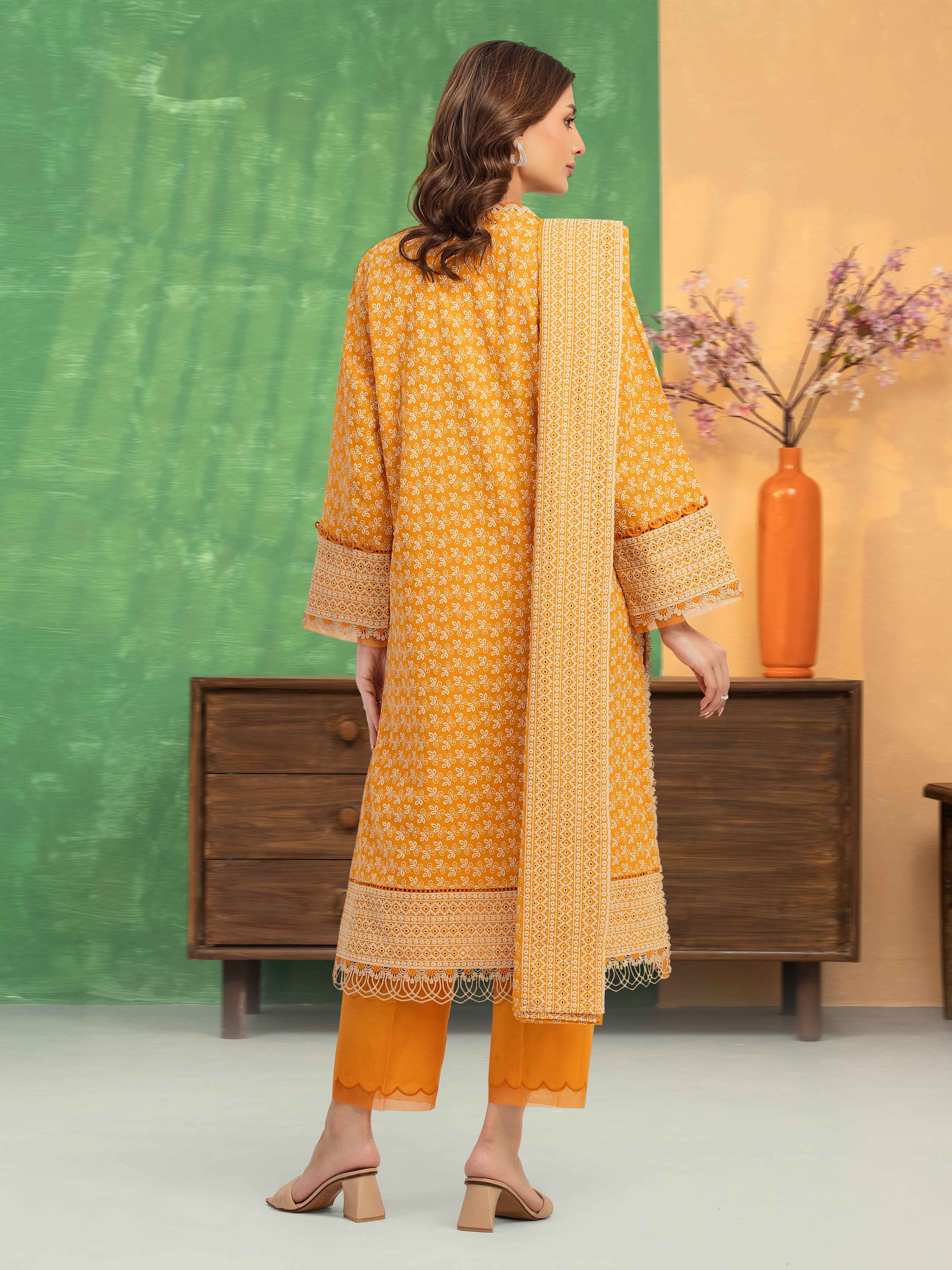 Unstitched Embroidered Cambric Suit - EWU5V2-31839-3P - Image 5