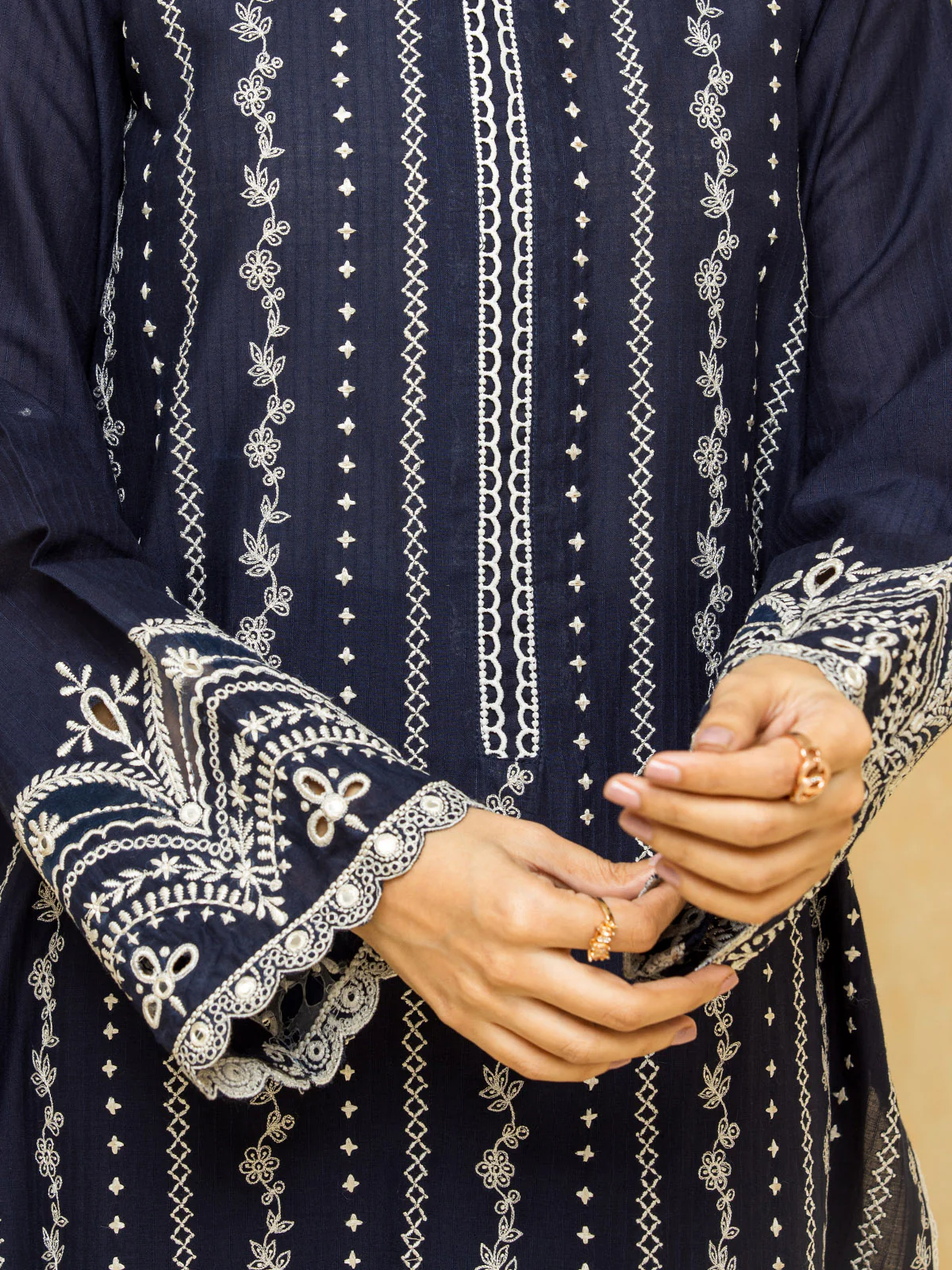 Unstitched Embroidered Dobby Suit - EWU24V7-28780-3P - Image 4