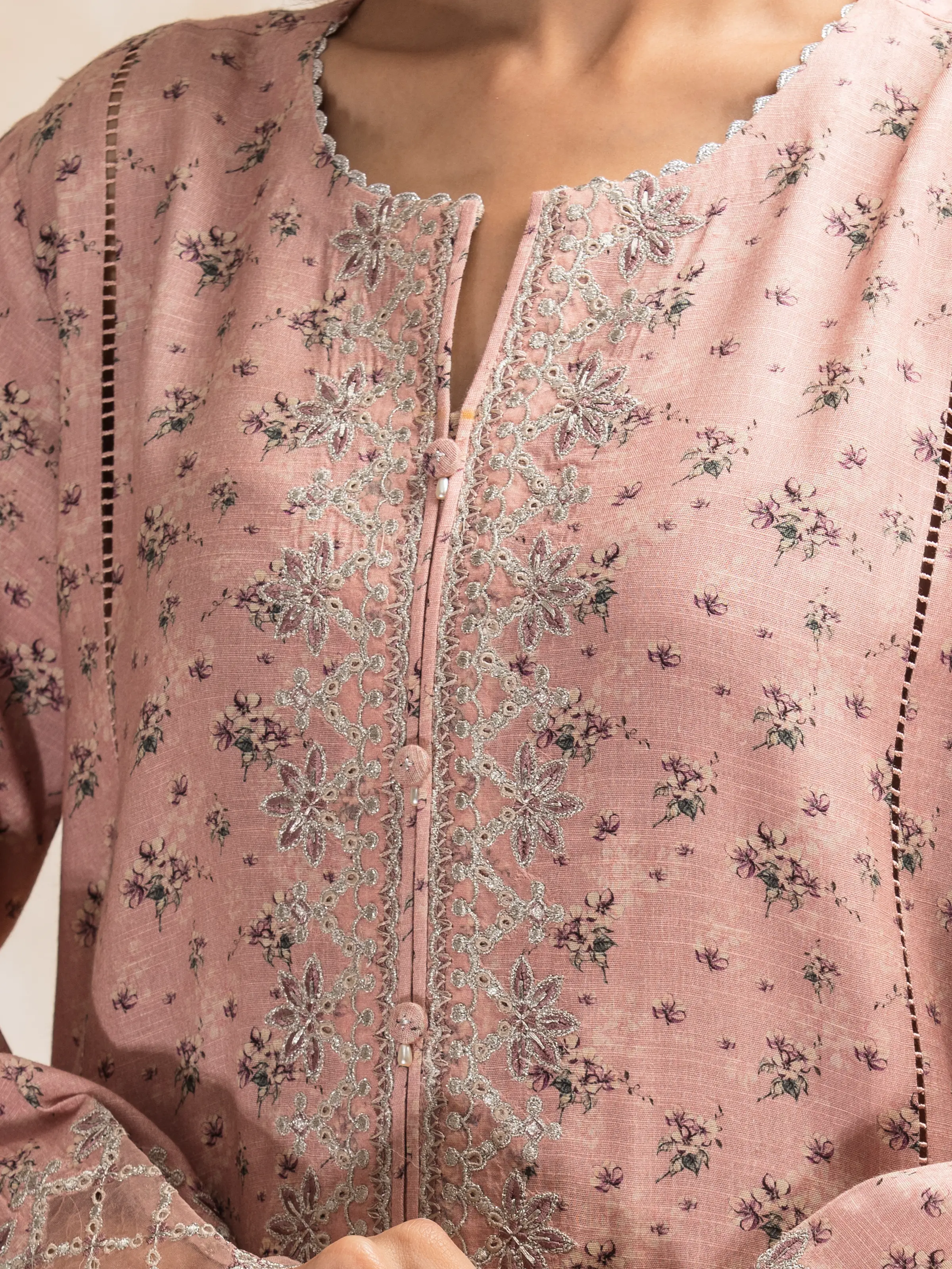 Unstitched Embroidered Raw Silk Suit - EWU5V16-30226-3P - Image 4