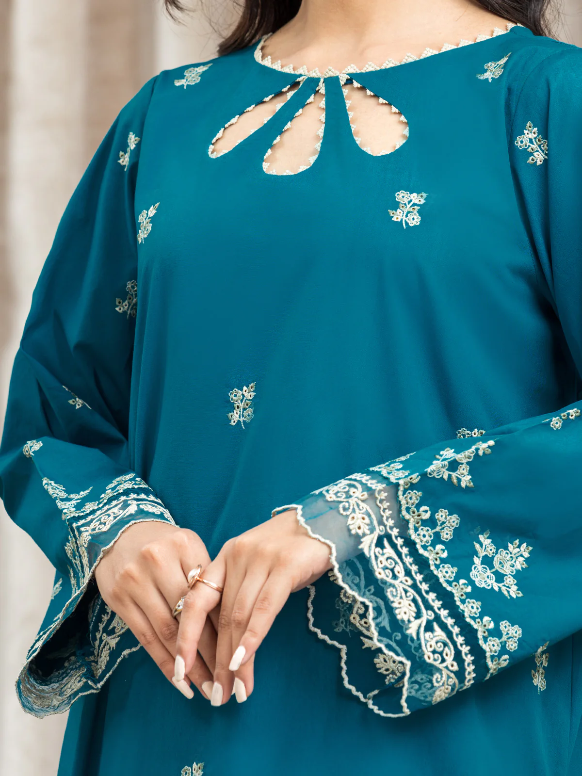 Unstitched Embroidered Cambric Suit - EWU24V2-30064-3P - Image 5