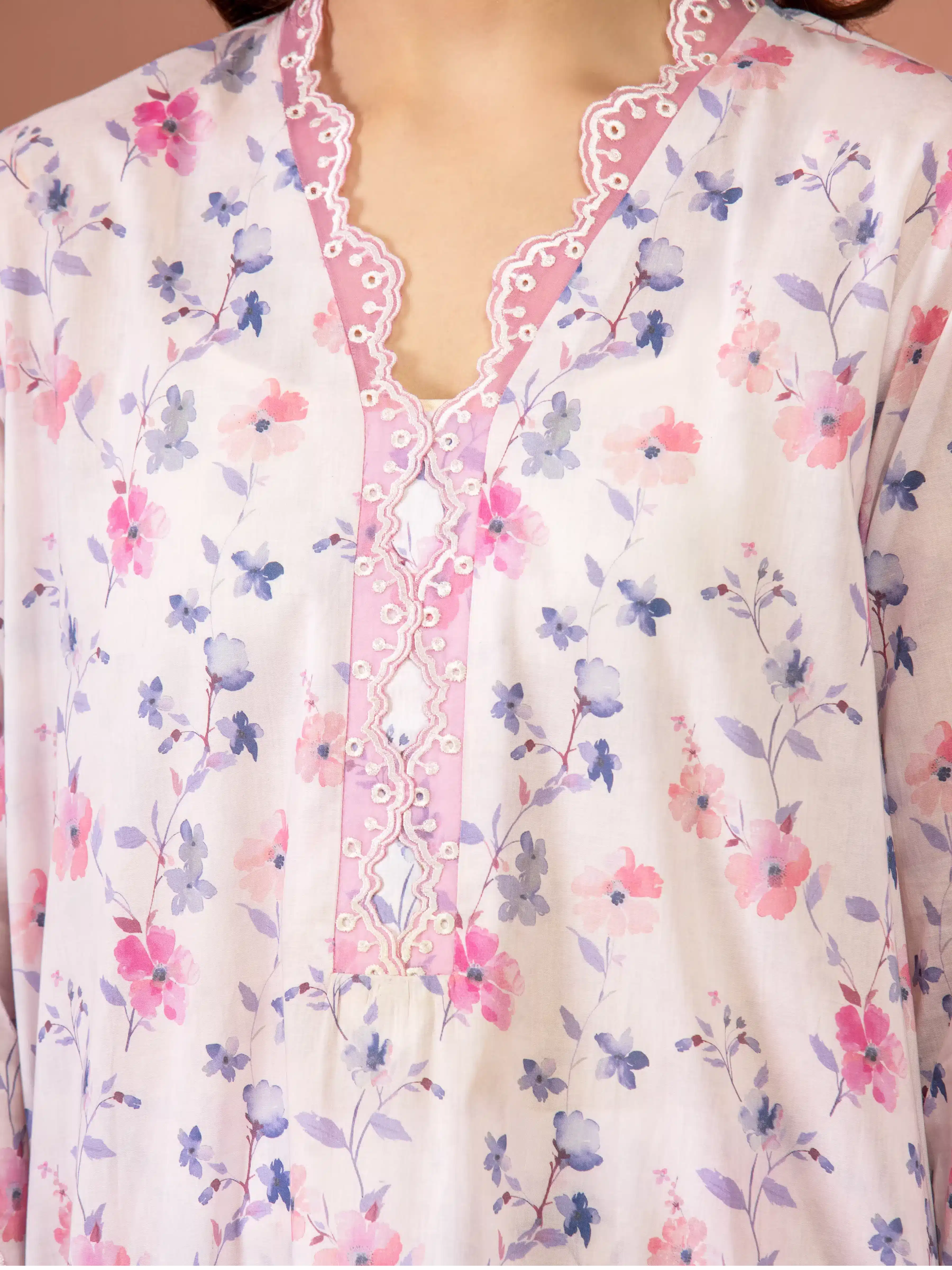 Unstitched Embroidered Lawn Suit - EWU5V1-31453-3P - Image 5